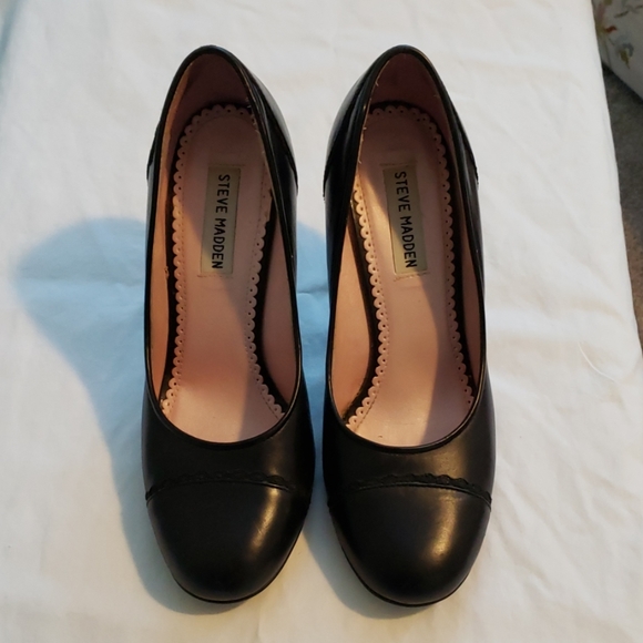 Steve Madden Shoes - Steve Madden Black Leather Heels